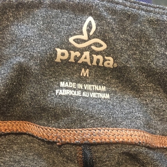 prAna Dark Heather Grey Leggings - Size Medium. - Picture 4 of 5